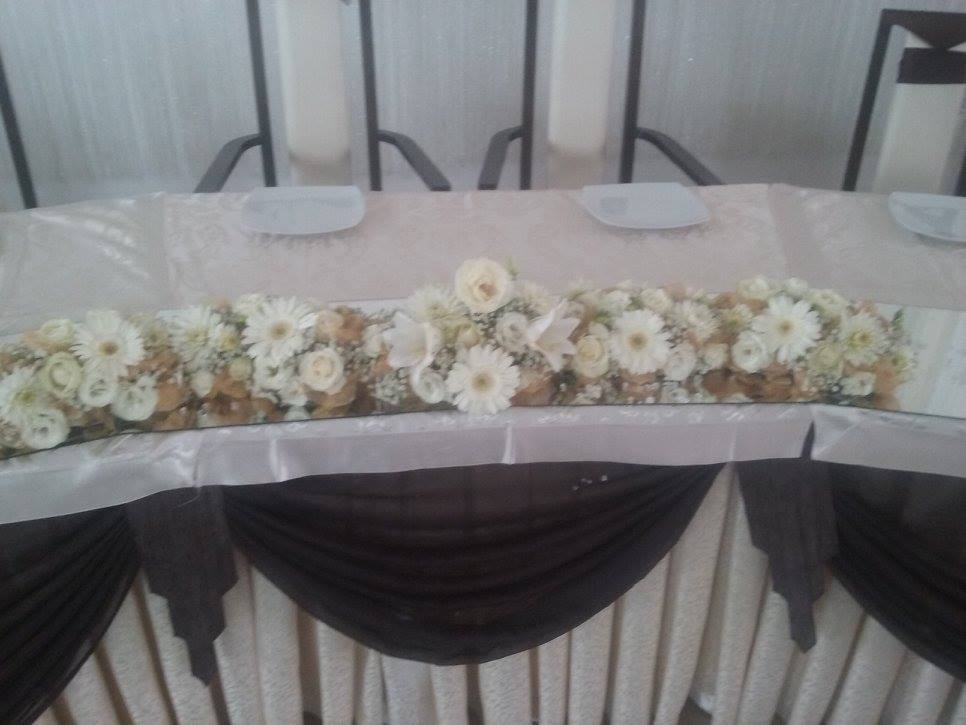 cvetni venac stoni aranžman