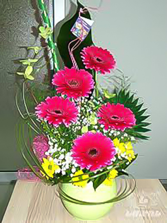 visoki buket ružičastog cveća